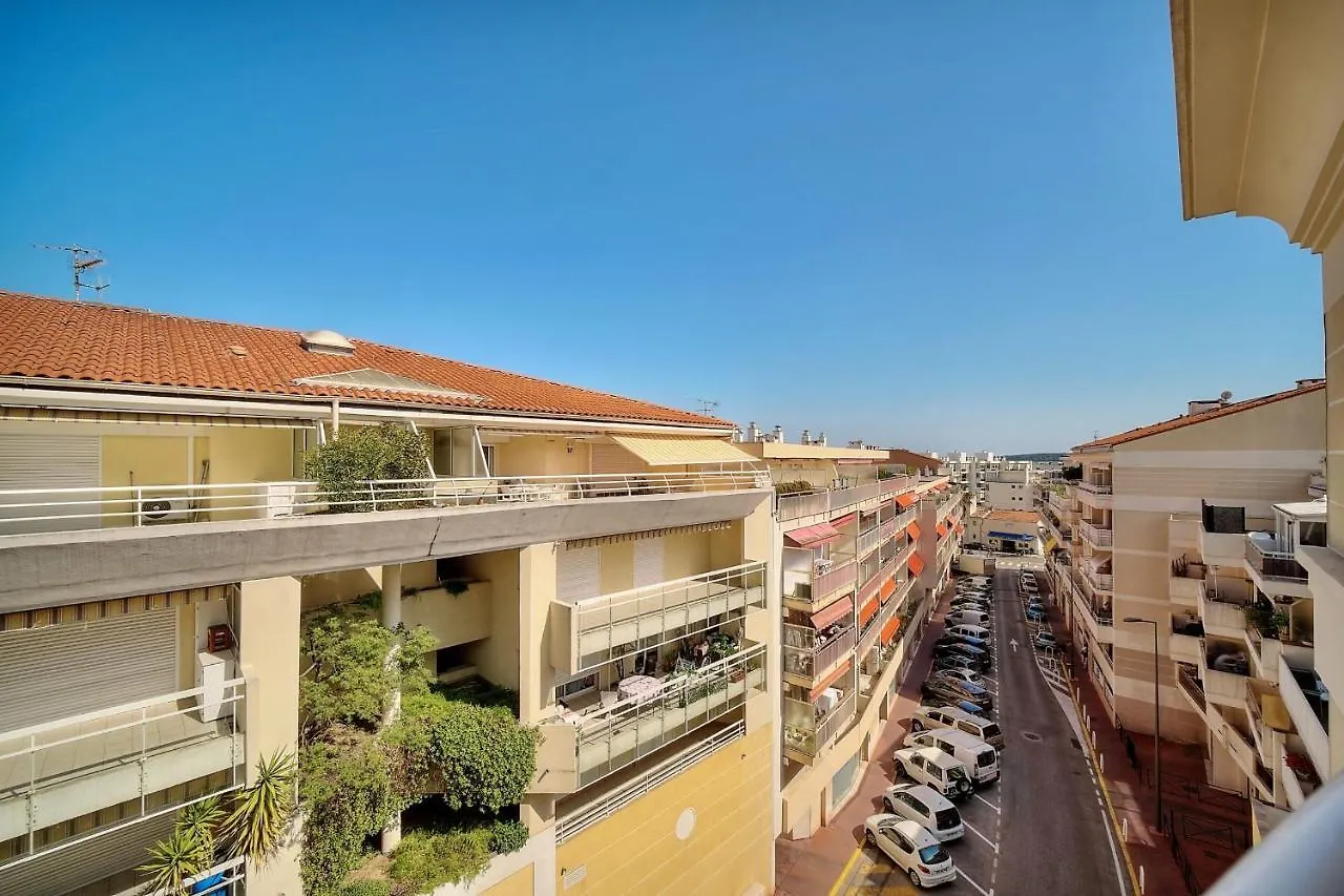 Ref 1766 - Cannes Center - Apartment For Rent